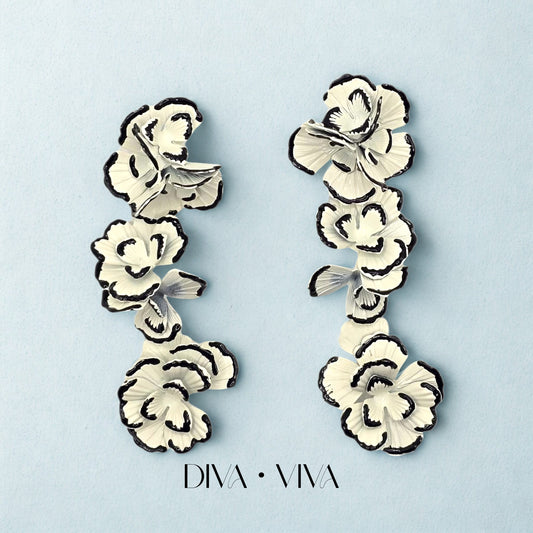 Petal Noir Küpe (KOD-127)