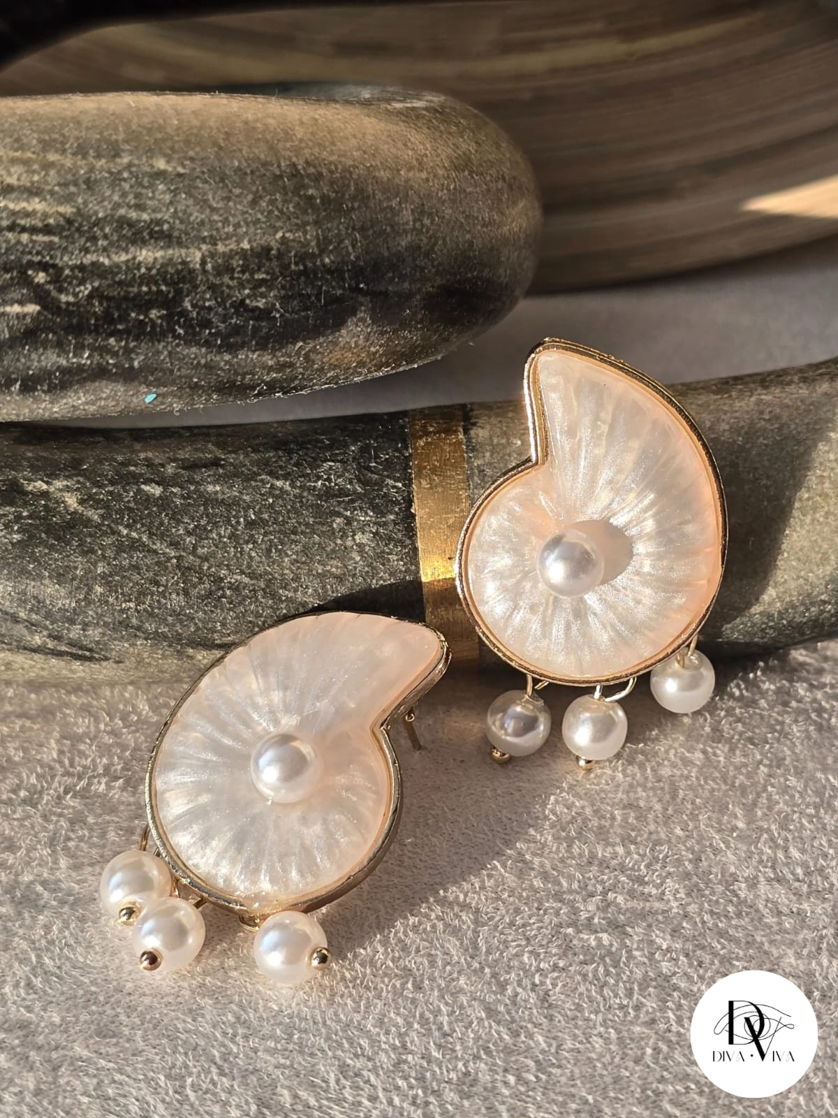 Pearl Shell Sallantılı Küpe (KOD-291)