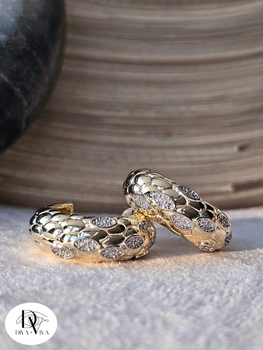 Serpent Glow Küpe (KOD-240)