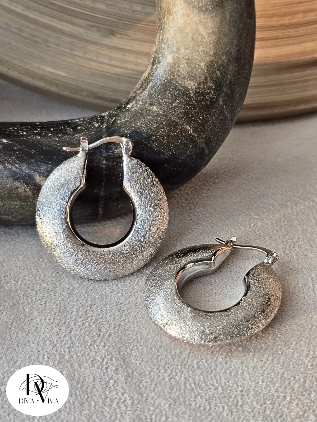 Lunar Texture Hoops (KOD-246)