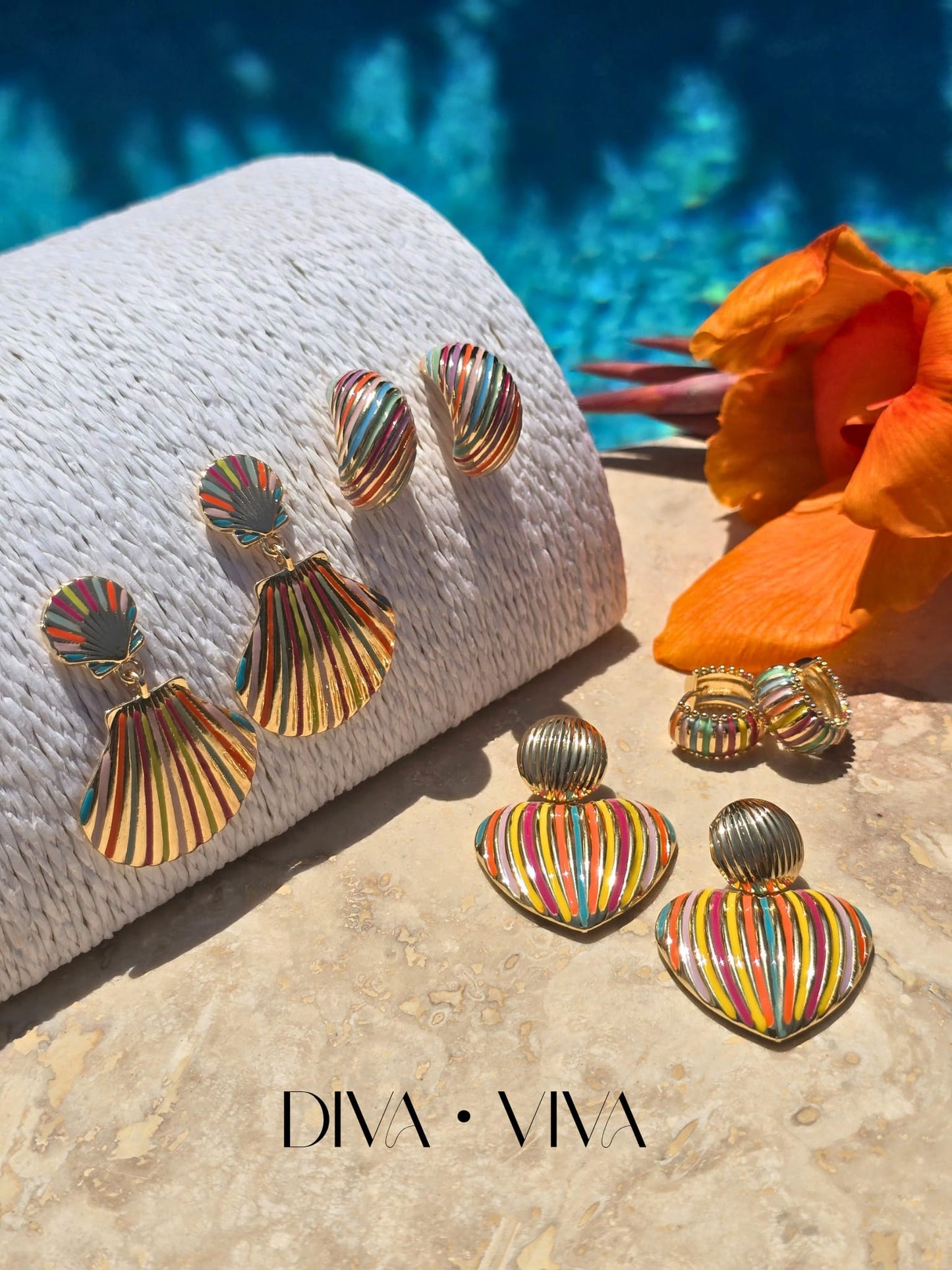 Tropica Twist – Kıvrımlı Kulak Klipsi Küpe (KOD-086)