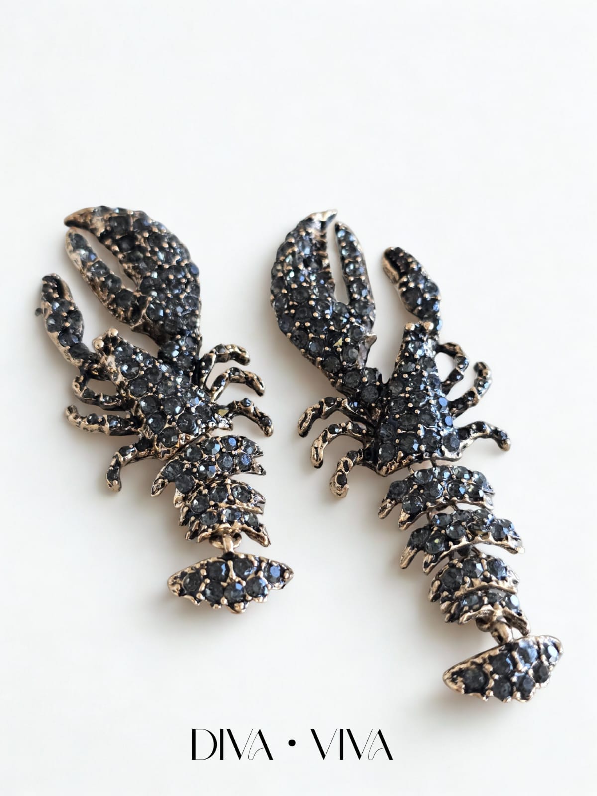 Noctiluxe Lobster Küpe (KOD-154)