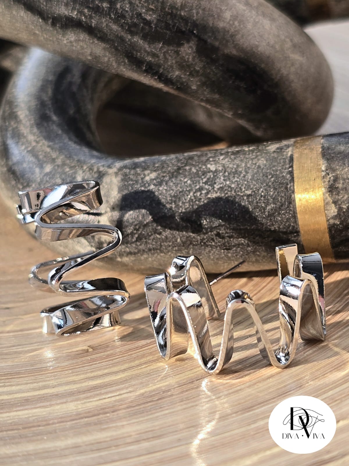 Zig Loop Küpe (KOD-235)