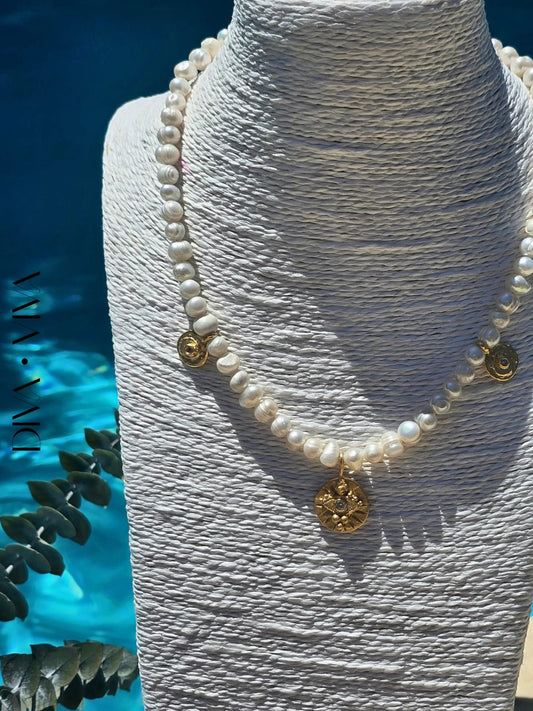 Soleia I – Aura Madalyon İnci Kolye (KOD-176)