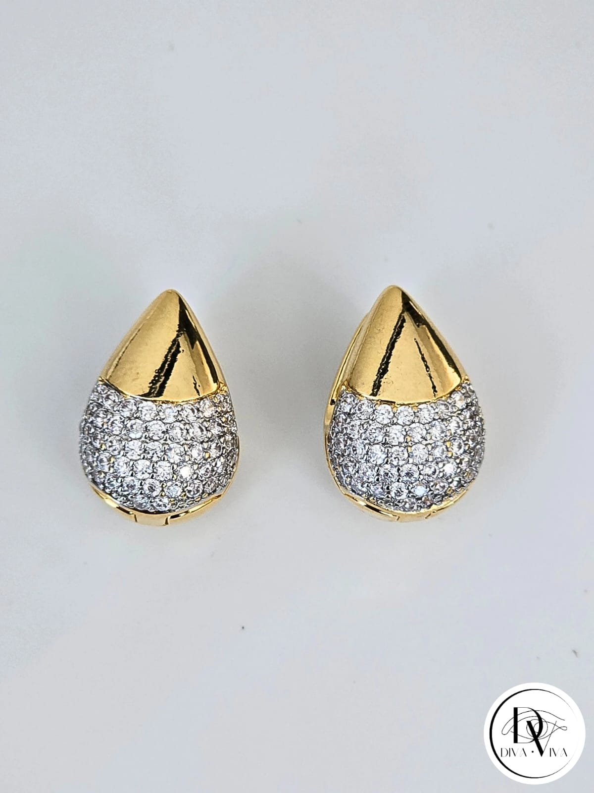 Glow Earrings – Gold Kaplama Zirkon Detaylı Damla Küpe (KOD-315)