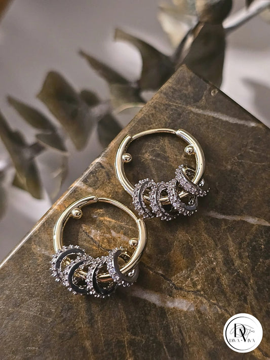 Glow Earrings – Gold Kaplama Taş Detaylı Halka Küpe (KOD-338)