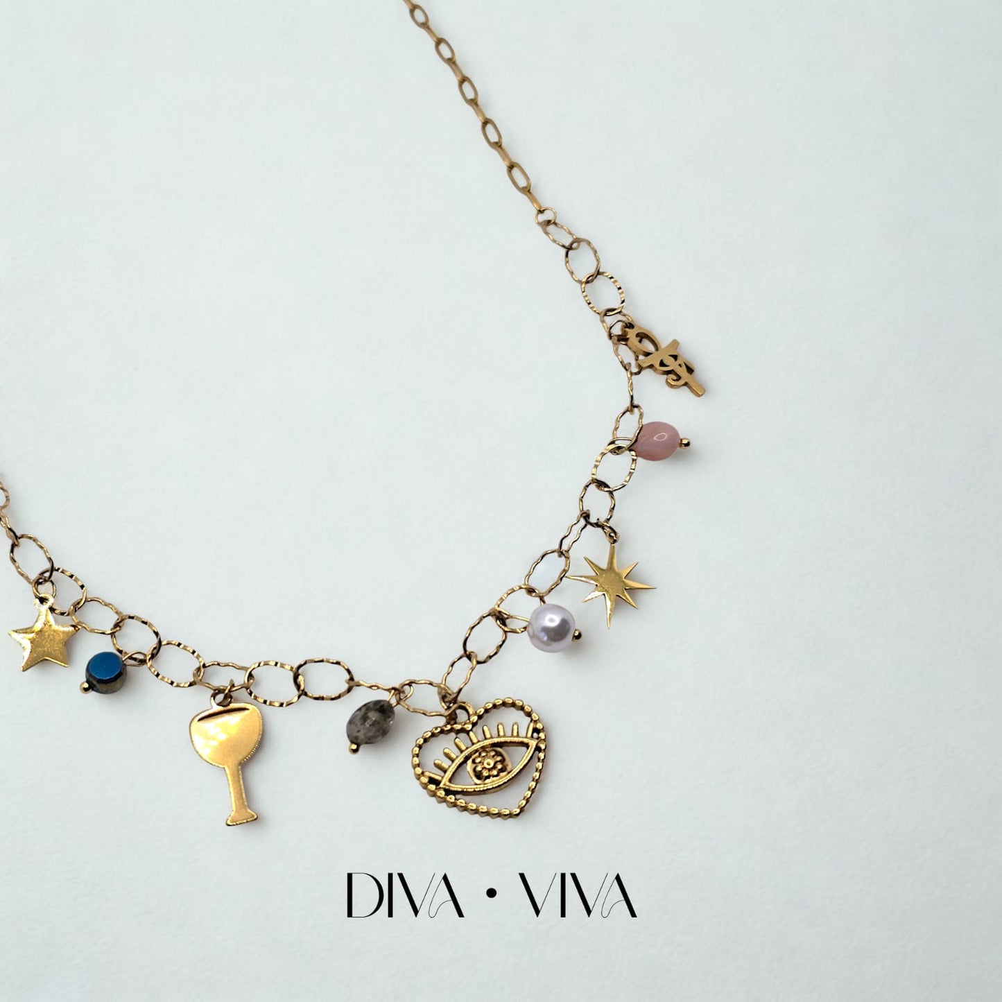 Charm Queen Kolye (KOD-106)