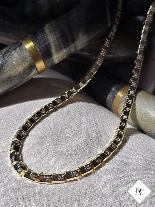 Noir Shine - Küp Işıltılı Kolye (KOD-298)