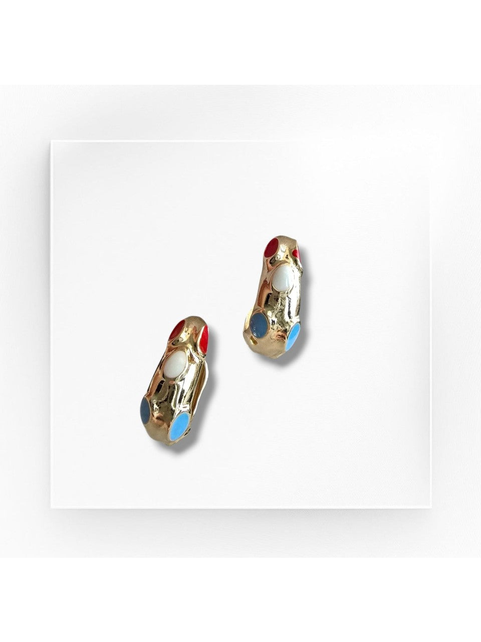 Premium Seri Kadın Dalgalı Mineli Halka Küpe  (KOD-9976)