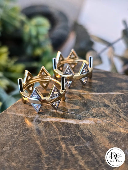 Glow Earrings – Gold Kaplama Taş Detaylı Küpe (KOD-329)