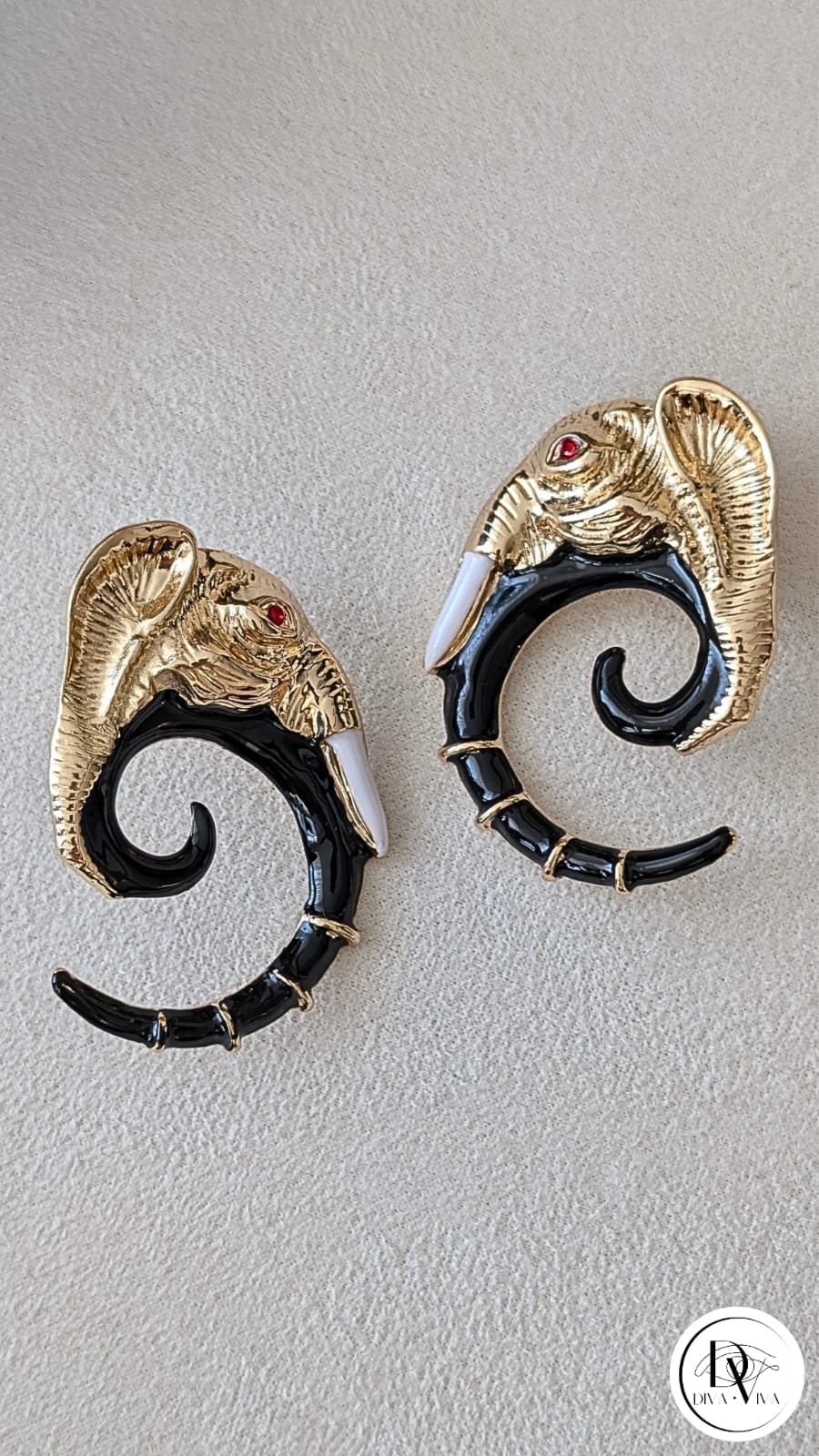 Muse Earrings – Gold Kaplama Trend Model Küpe (KOD-349)