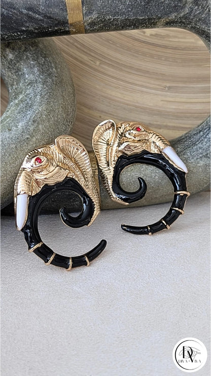 Muse Earrings – Gold Kaplama Trend Model Küpe (KOD-349)