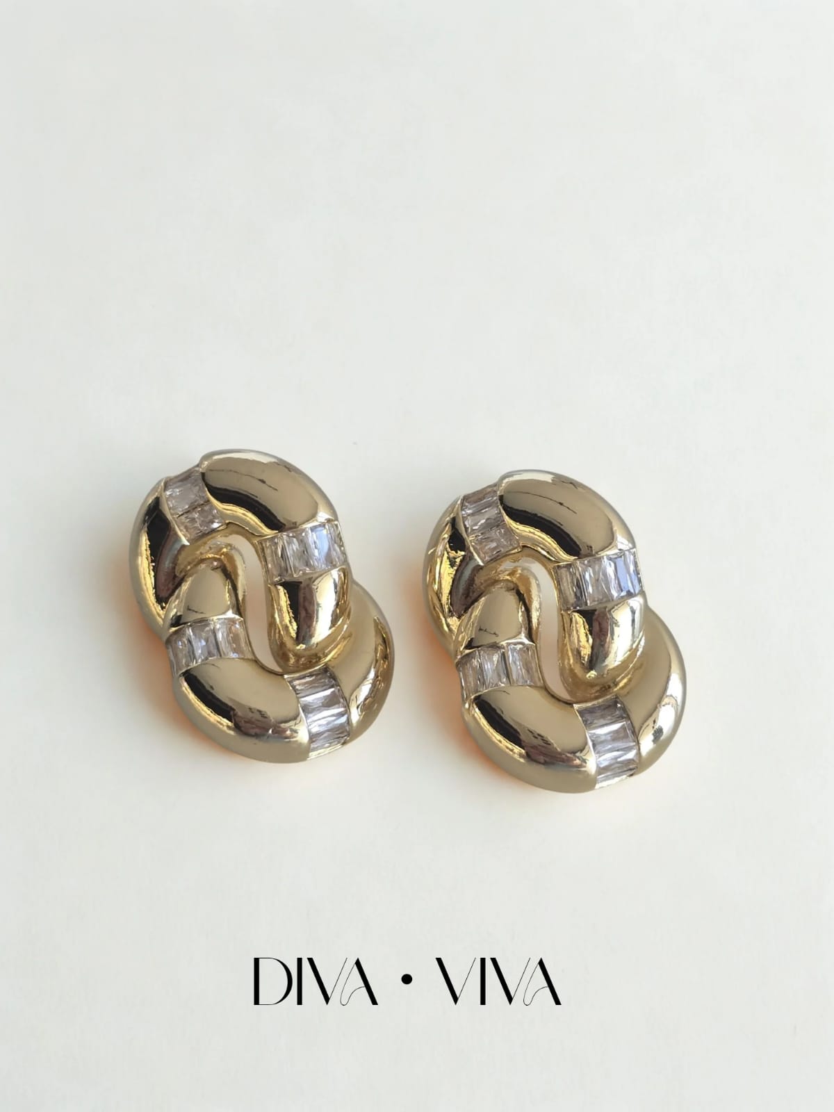 Twin Loop Shine Küpe (KOD-162)