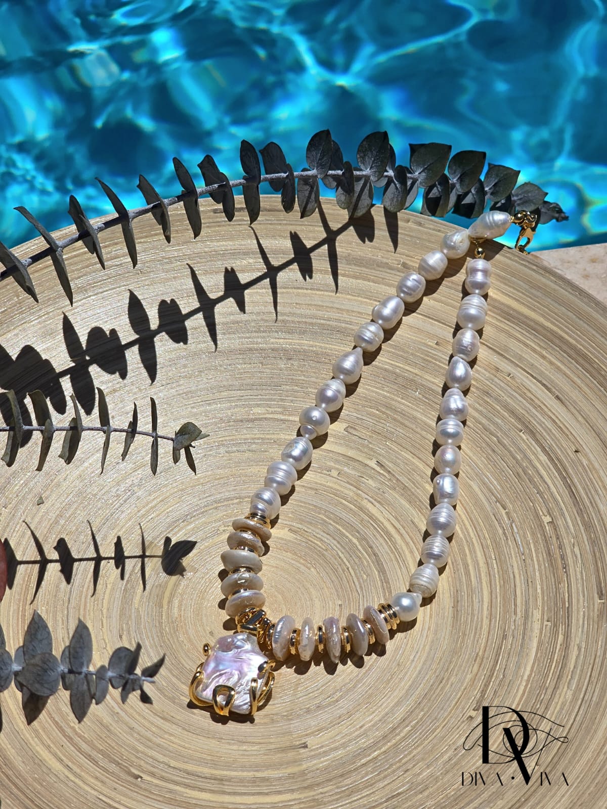 Soleia XVI – Pearl Crest Kolye (KOD-208)