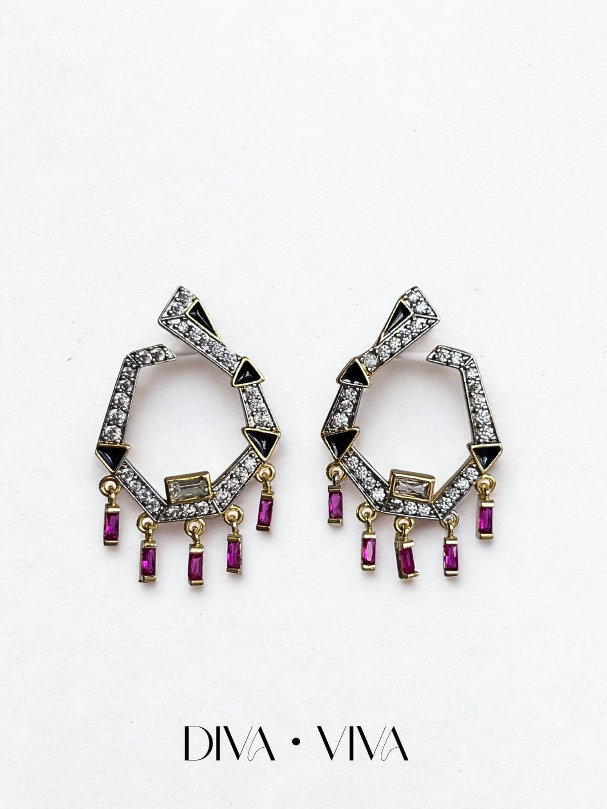 Elysia Küpe (KOD-169)