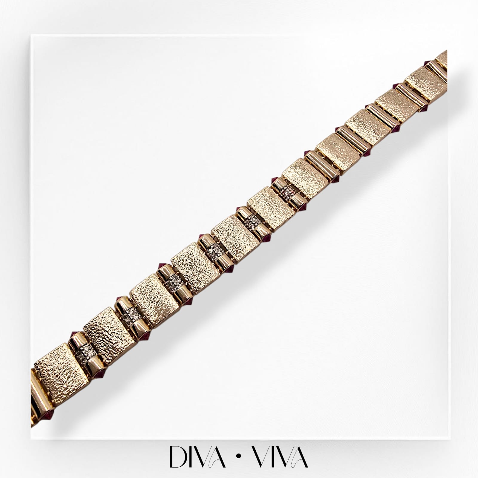 Pinkora Bilezik (KOD-054)