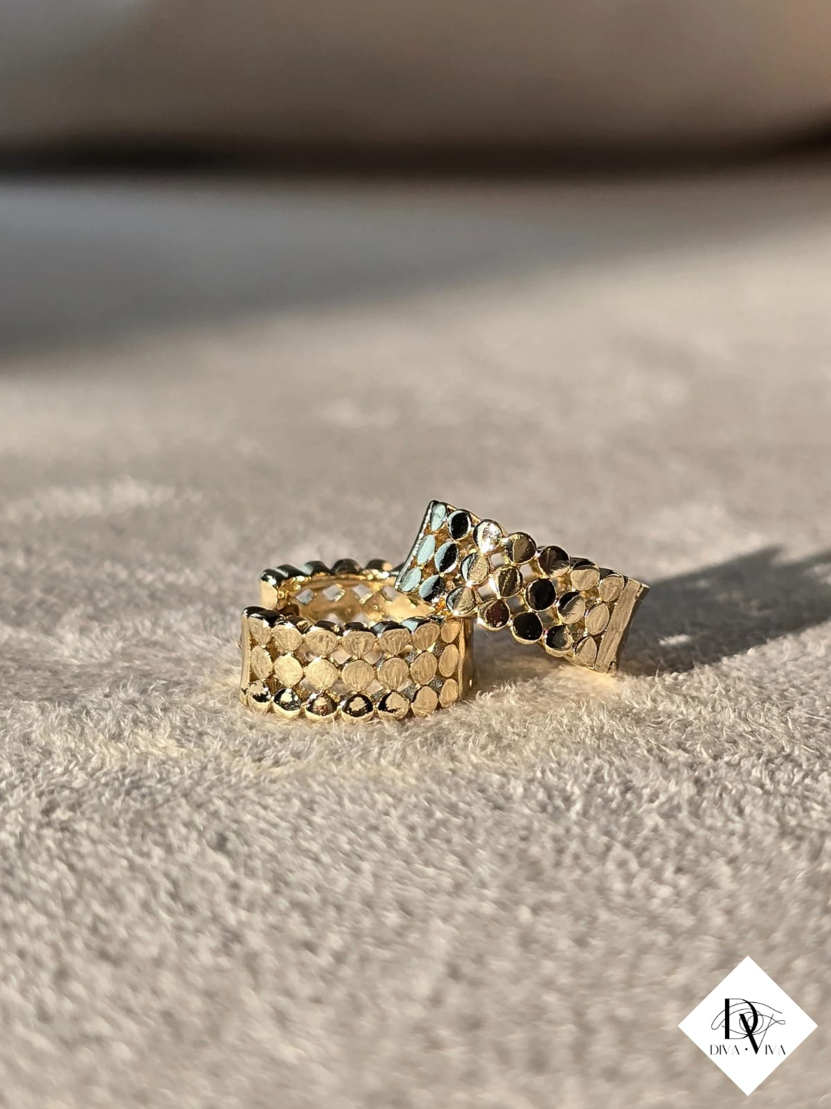 Glow Earrings – Gold Kaplama Küpe (KOD-304)