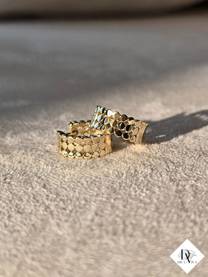 Glow Earrings – Gold Kaplama Küpe (KOD-304)