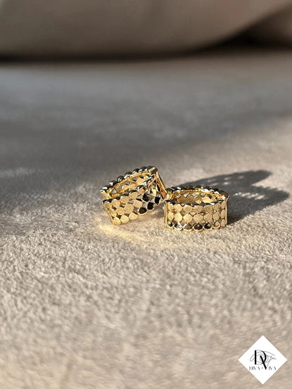 Glow Earrings – Gold Kaplama Küpe (KOD-304)