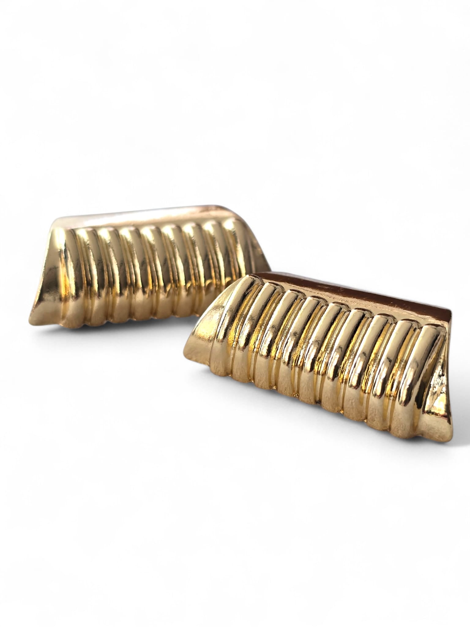 Ribbed Heritage – Vintage Tasarım Rodyum Kaplama Küpe (KOD-464)