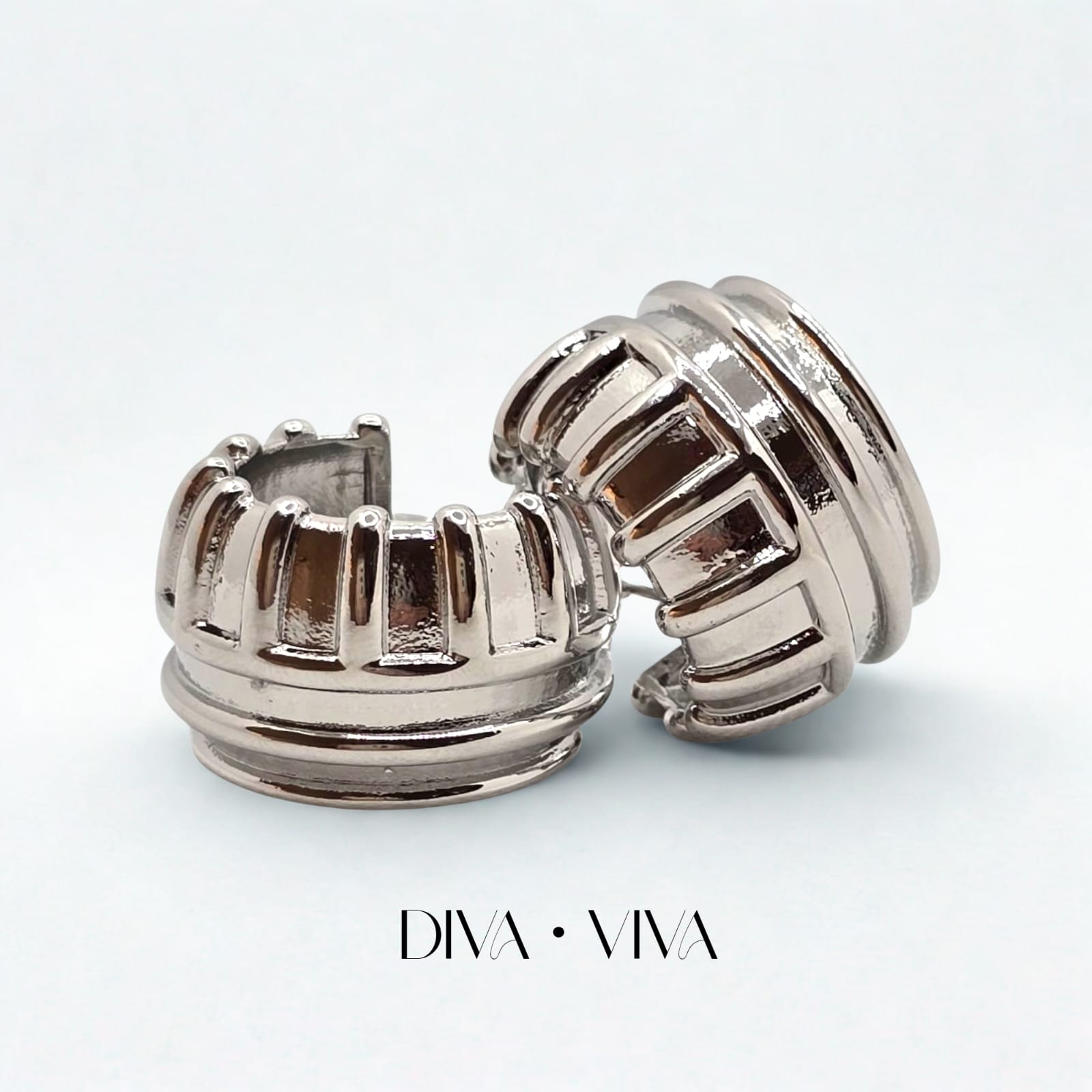 Linea Hoops Küpe (KOD-149)