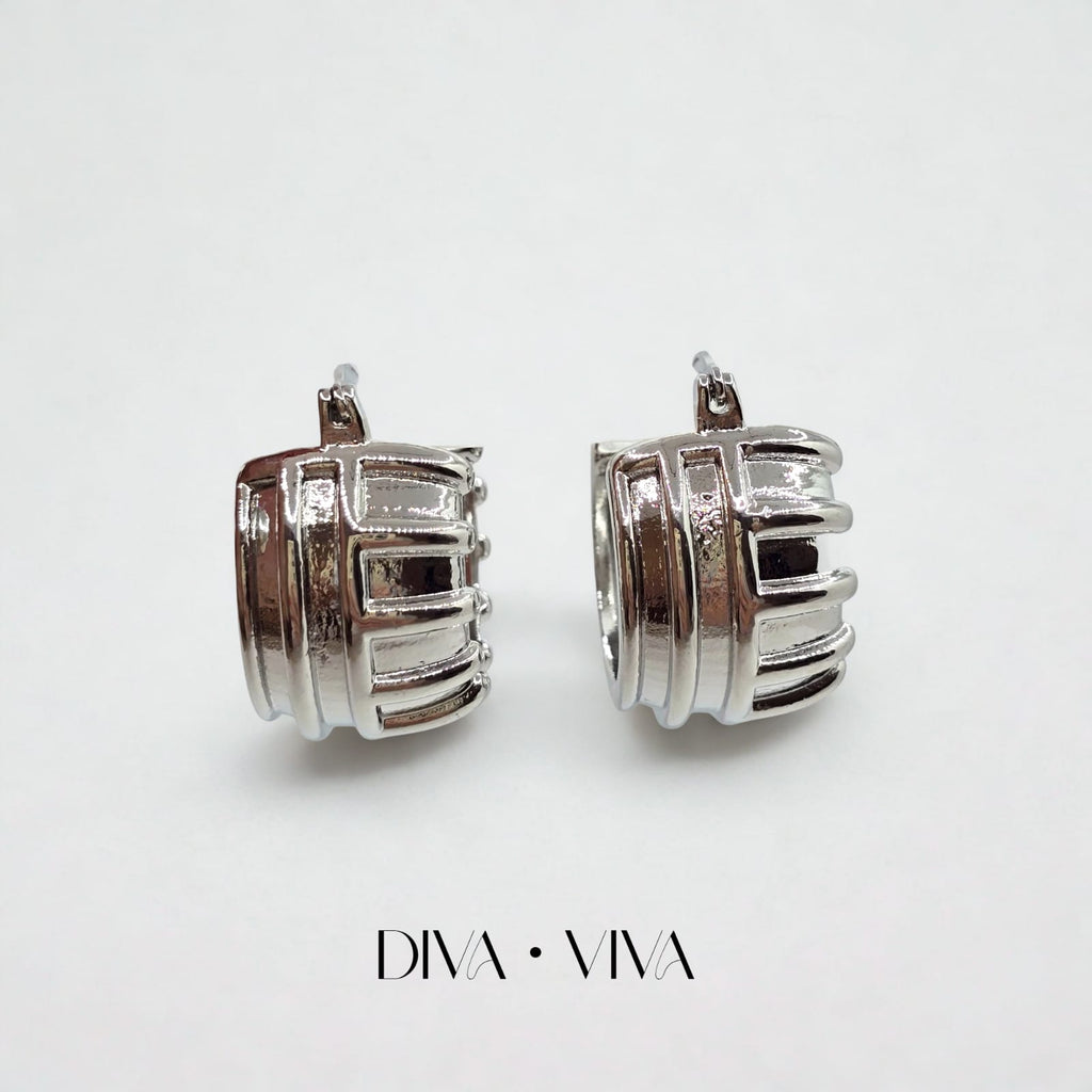 Linea Hoops Küpe (KOD-149)