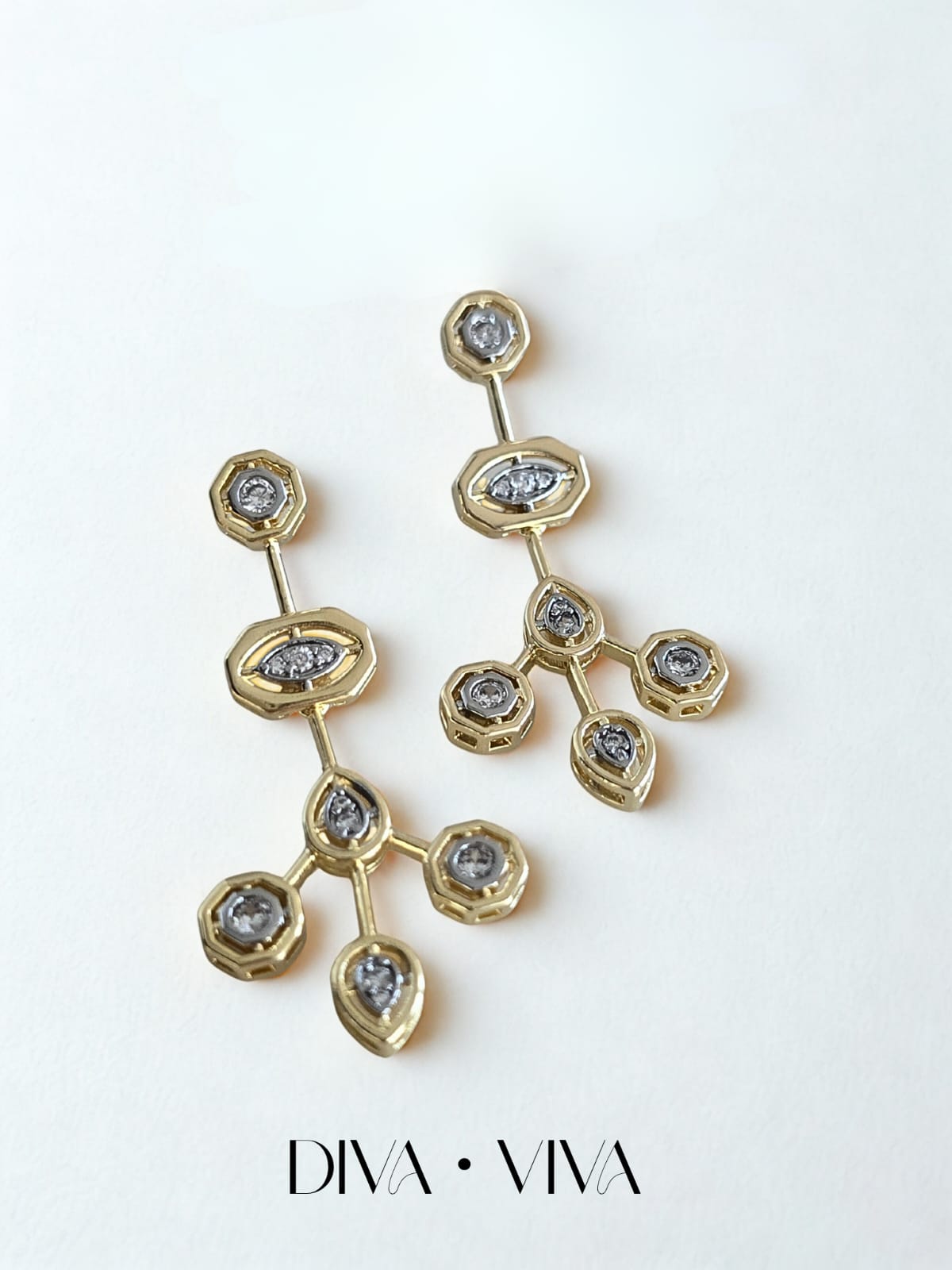 Orbit Eyes Küpe (KOD-164)