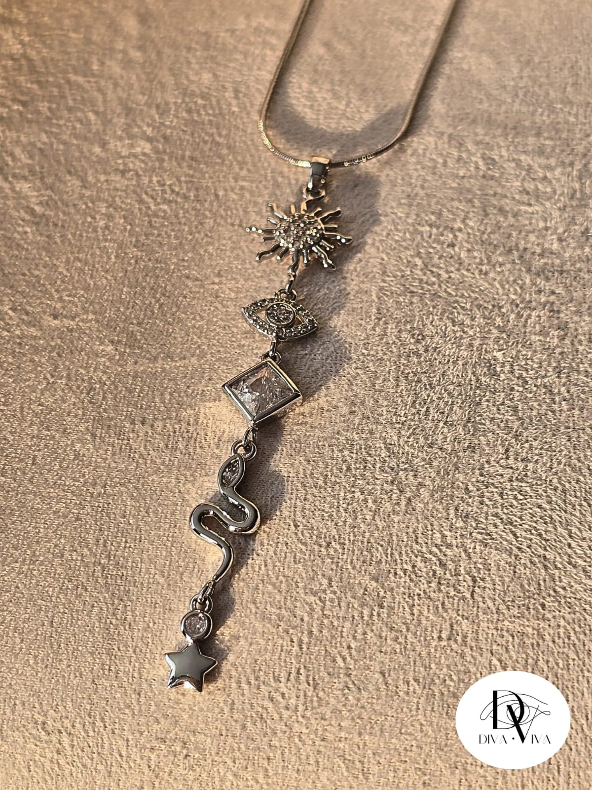 Mystic Sun Kolye (KOD-238)