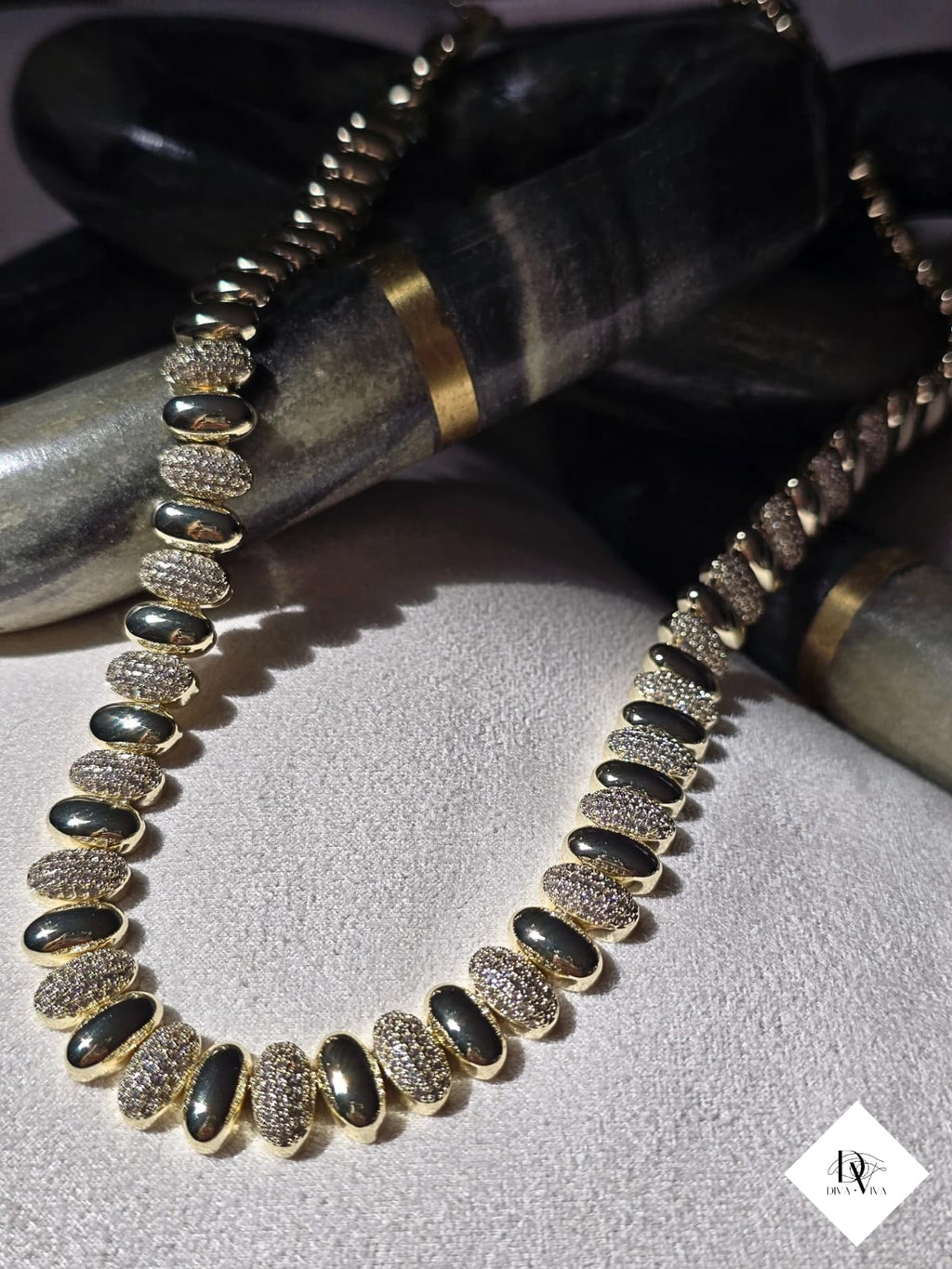 Aria - Arpa Zirkon Detaylı Kolye (KOD-299)