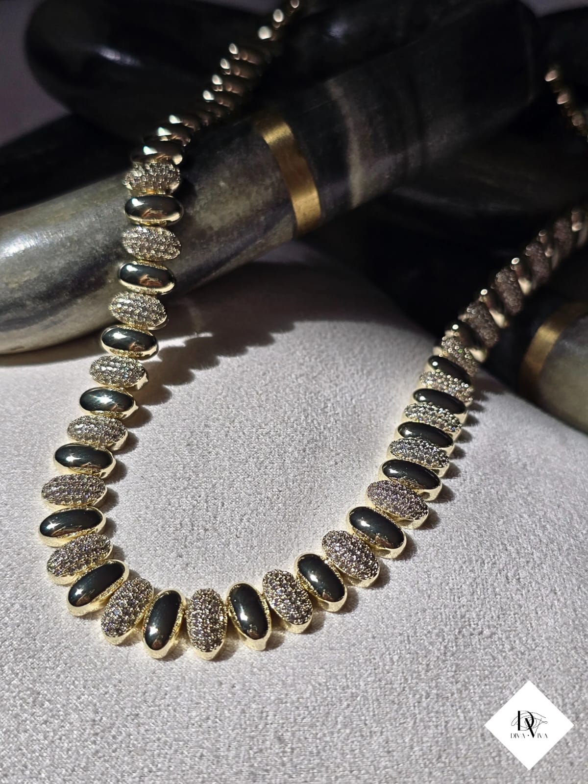 Aria - Arpa Zirkon Detaylı Kolye (KOD-299)