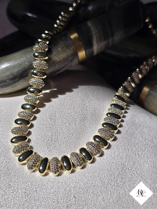 Aria - Arpa Zirkon Detaylı Kolye (KOD-299)
