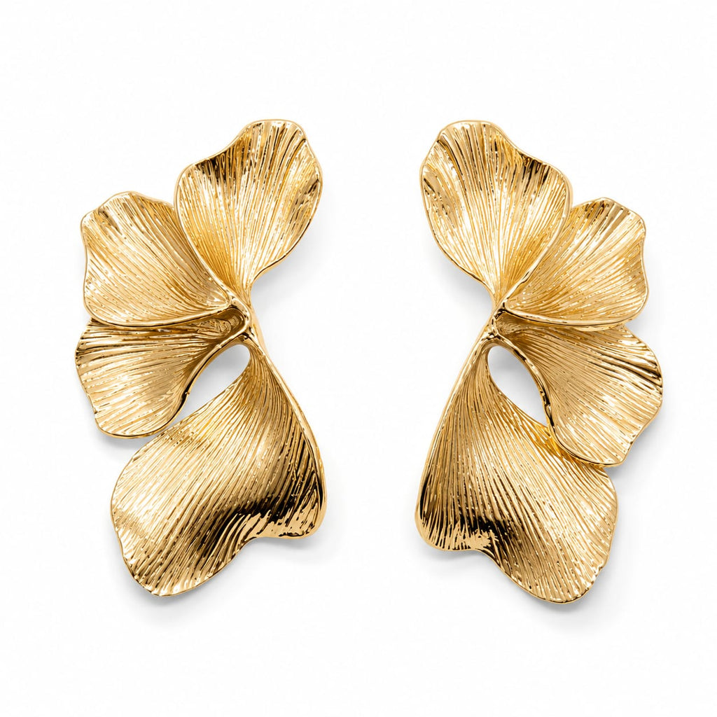 Golden Leaf Sallantılı Küpe