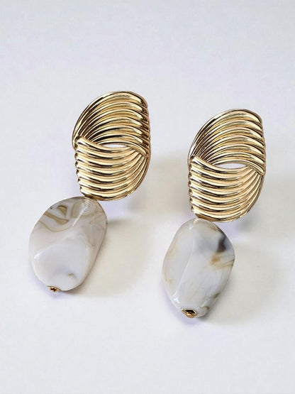 Wave Bold – Büyük Doğal Taş Detay Küpe (KOD-398)