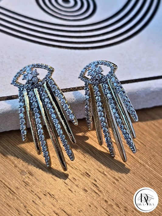 Glow Earrings – Gold Kaplama Taşlı Göz Detaylı Küpe (KOD-330)