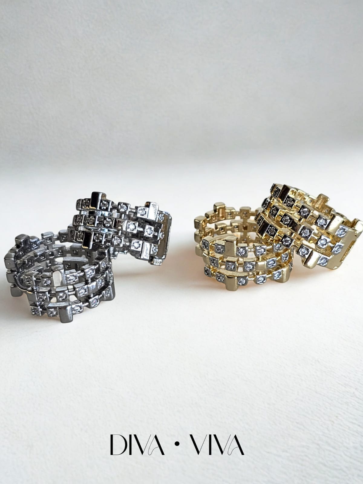 Twist Spark Küpe (KOD-165)