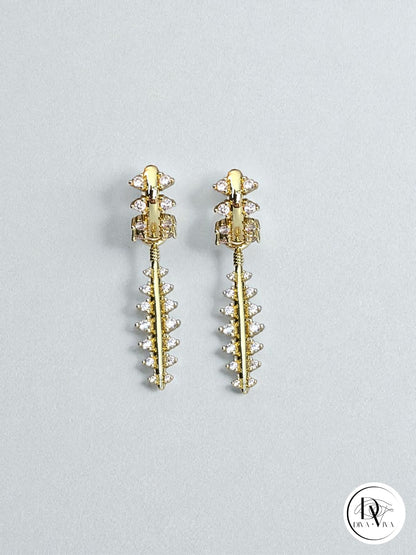 Glow Earrings – Gold Kaplama Zirkon Detaylı Sallantılı Küpe (KOD-313)