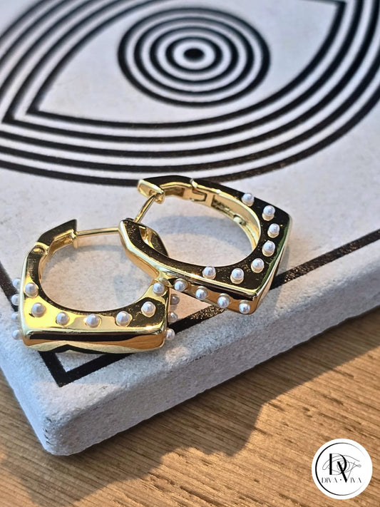 Glow Earrings – Gold Kaplama Mini İnci Detaylı Küpe (KOD-309)