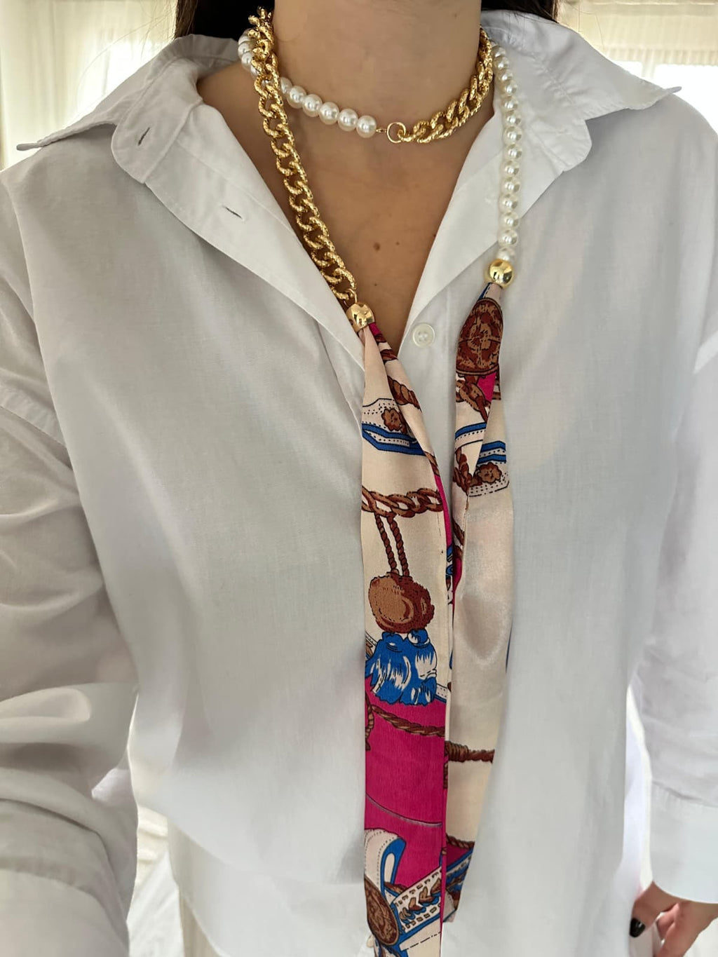 AURA Fular Serisi – Renkli Zincir ve İnci Detaylı Fular (KOD-394)