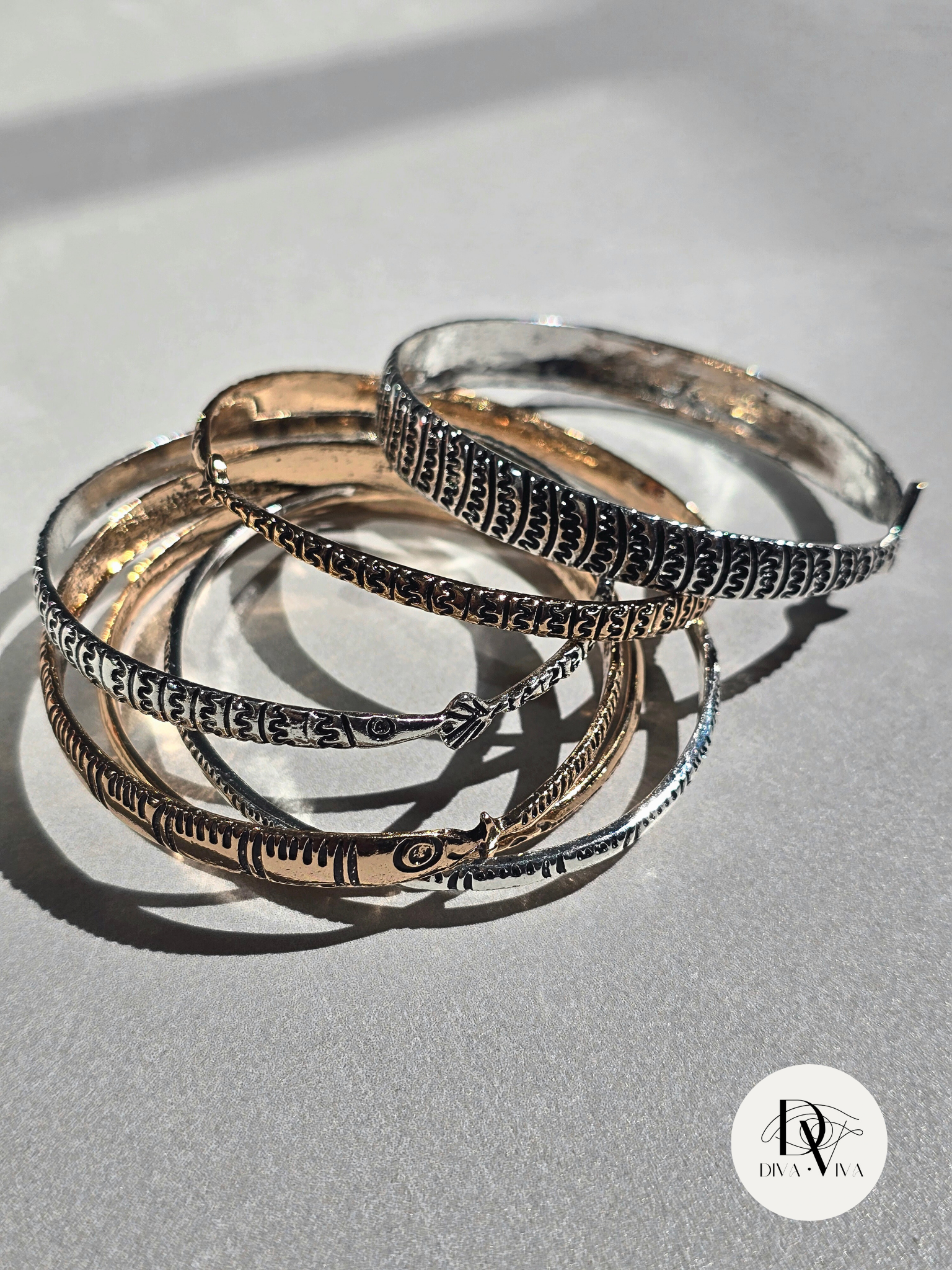 Pisces Charm Bileklik Seti – Antik Gold & Silver (KOD-219)