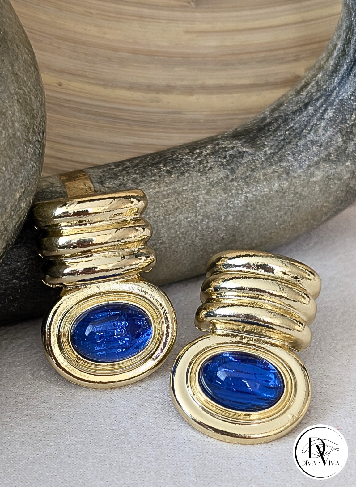 Muse Series - Mavi Taş detaylı Gold küpe (KOD-420)