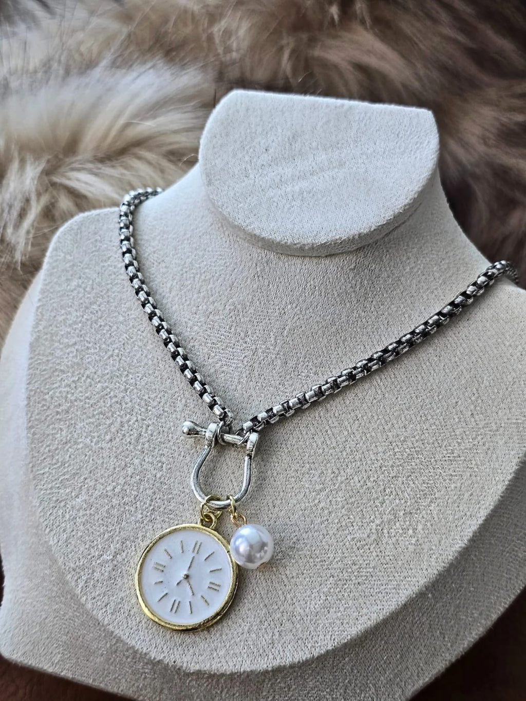 Muse Necklaces - 3'lü Zincir Saat Trend Kolye (KOD-371)