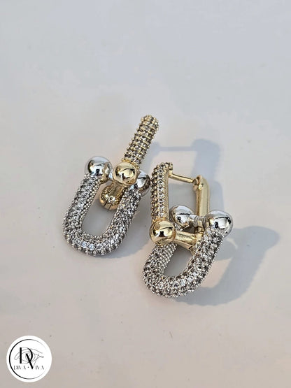 Glow Earrings – Gold Kaplama Taş Detaylı Küpe (KOD-359)