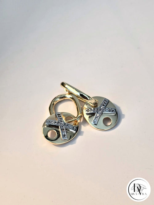 Glow Earrings – Gold Kaplama Taş Detaylı Küpe (KOD-361)