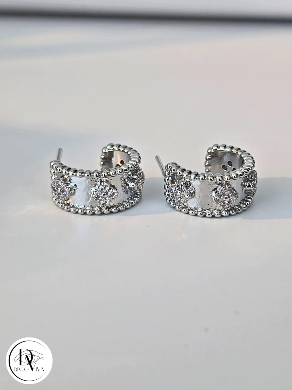 Glow Earrings – Gold & Silver Kaplama Zirkon Detaylı Küpe (KOD-312)