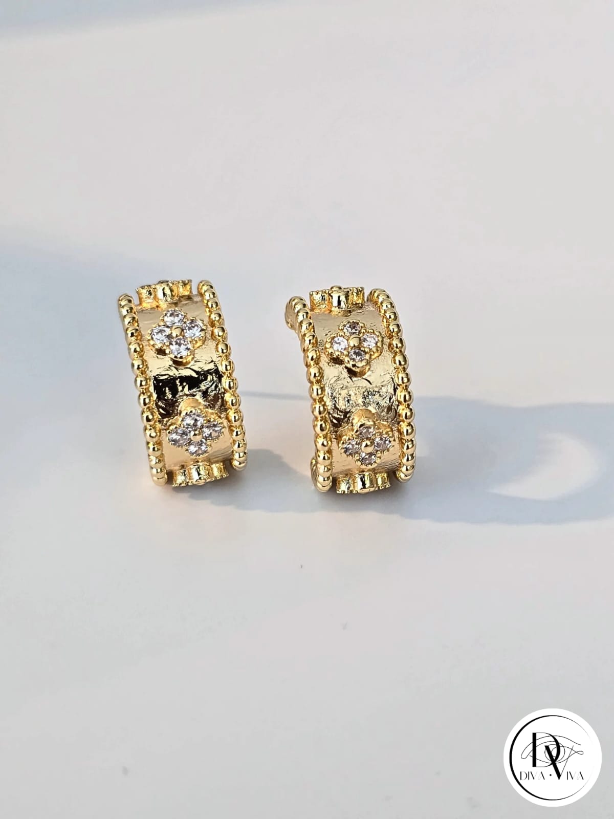 Glow Earrings – Gold & Silver Kaplama Zirkon Detaylı Küpe (KOD-312)