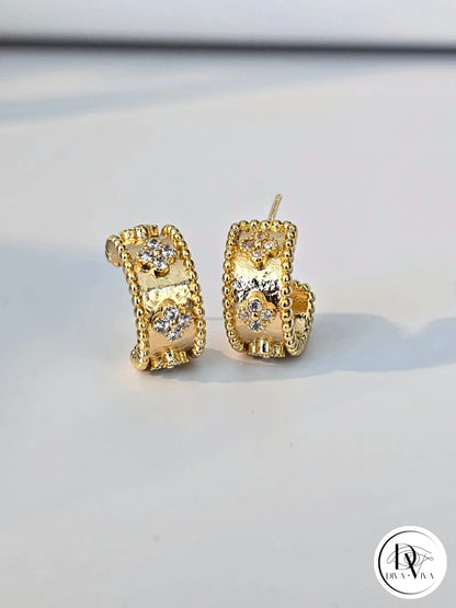 Glow Earrings – Gold & Silver Kaplama Zirkon Detaylı Küpe (KOD-312)