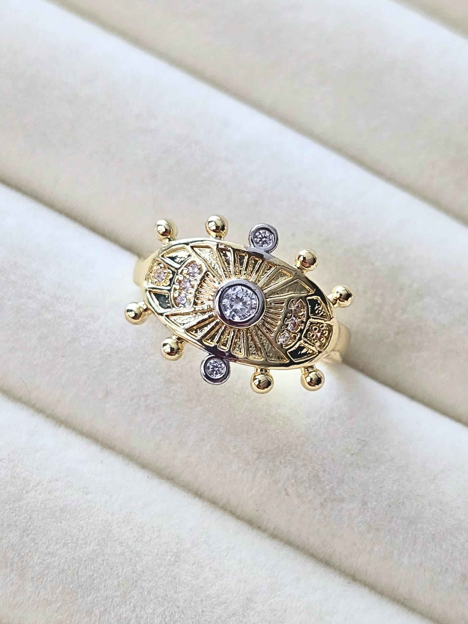 Antik Güneş Sembollü Zirkon Taşlı Ayarlanabilir Yüzük (KOD-443)